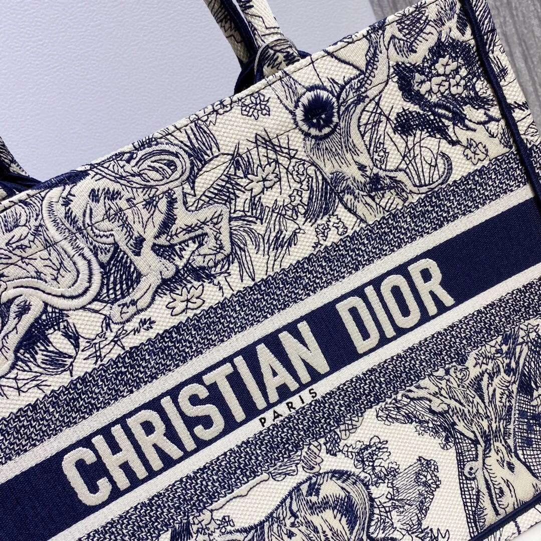 &MOMO--- Book Tote M1286 41.5 36.5 item :063B00E1951